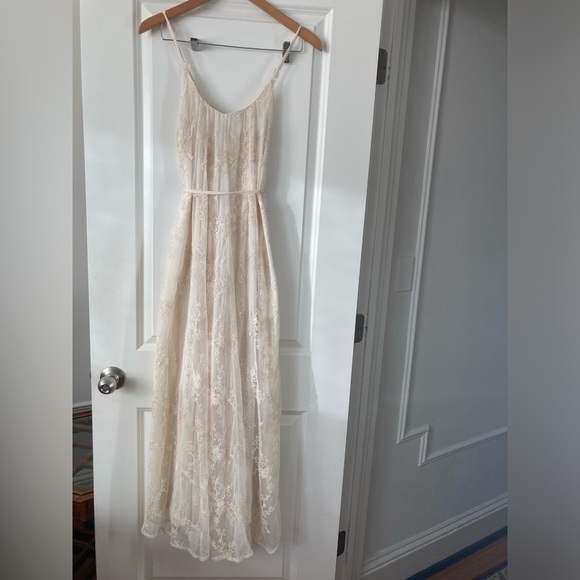 Gorgeous white lace dress! Could fit up to M - Picture 2 of 6